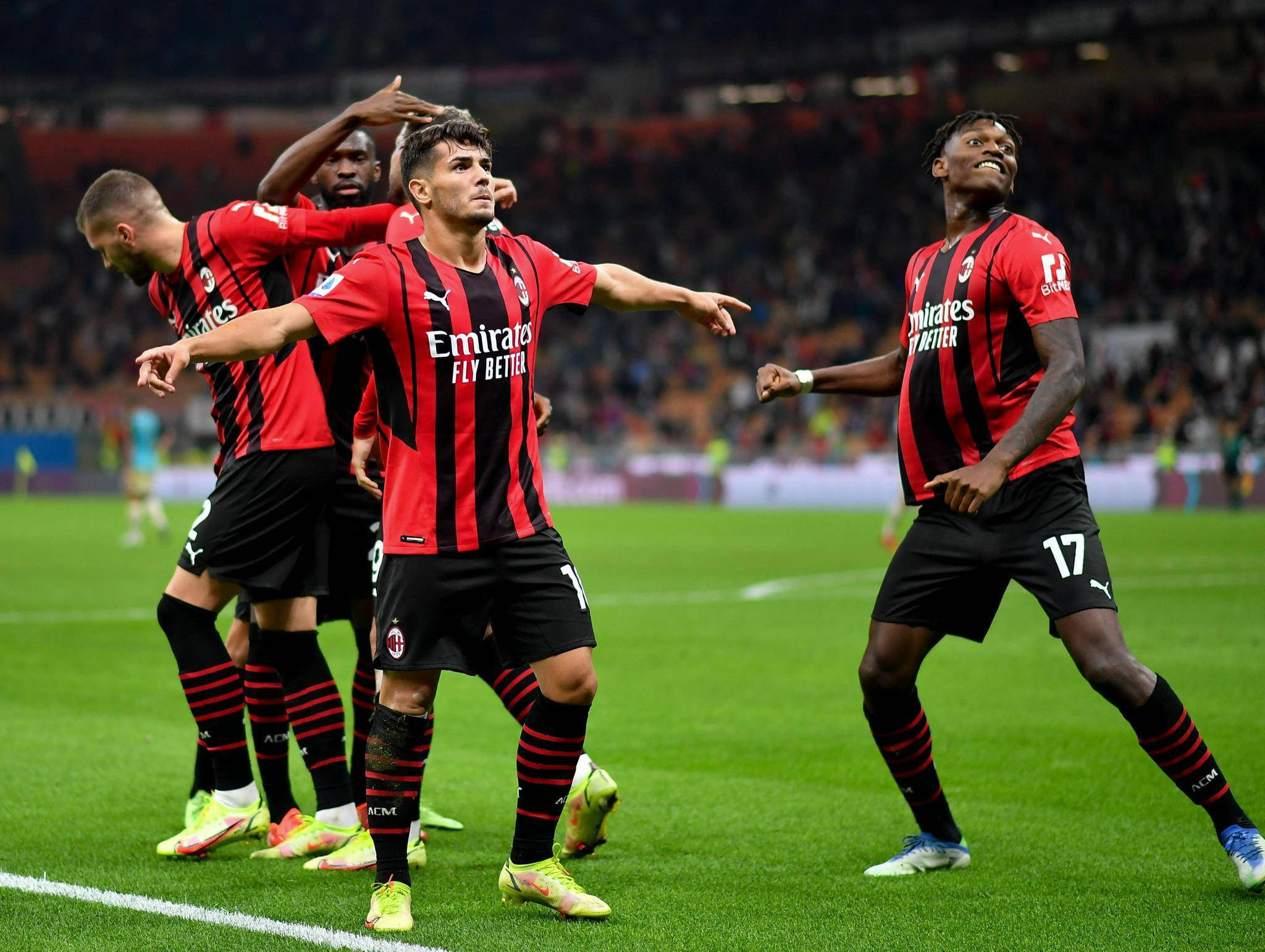 直塞球助攻 直塞球助攻